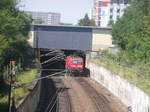 BR 143/563493/143-034-bei-der-einfahrt-in 143 034 bei der Einfahrt in den Tunnelbahnhof Halle-Neustadt am 24.6.17