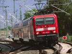 BR 143/569992/143-002-bei-der-einfahrt-in 143 002 bei der Einfahrt in den Bahnhof Halle (Saale) Hbf am 31.7.17