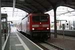 BR 143/707967/143-957-mit-ihrer-s9-bei 143 957 mit ihrer S9 bei der einfahrt in den Endbahnhof Halle/Saale Hbf am 23.7.20