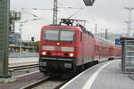 BR 143/758653/143-591-von-eilenburg-kommend-bei 143 591 von Eilenburg kommend bei der Einfahrt in den Endbahnhof Halle/Saale Hbf am 26.8.21