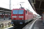 143 193 mit dem RE7 mit Ziel Greifswald Hbf im Bahnhof Stralsund Hbf am 20.9.21