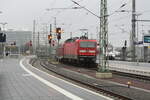 BR 143/771489/143-591-verlaesst-den-bahnhof-hallesaale 143 591 verlässt den Bahnhof Halle/Saale Hbf in Richtung Eilenburg am 16.12.21