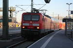 143 932 von Eilenburg kommend bei der Einfahrt in den Endbahnhof Halle/Saale Hbf am 10.3.22