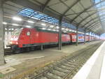 BR 146/584546/146-021-als-re30-im-bahnhof 146 021 als RE30 im Bahnhof Halle (Saale) Hbf am 18.10.17