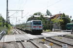 BR 146/709704/146-560-mit-ihrer-ic2-garnitur 146 560 mit ihrer IC2 Garnitur bei der Durchfahrt in Niemberg am 30.7.20