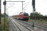 BR 146/711891/146-027-verlaesst-als-re30-mit 146 027 verlsst als Re30 mit ziel Halle/Saale Hbf den Bahnhof Stumsdorf am 11.8.20