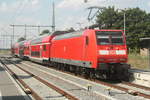 BR 146/712042/146-030-mit-dem-re30-mit 146 030 mit dem RE30 mit ziel Magdeburg Hbf im Bahnhof Stumsdorf am 11.8.20