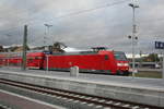 BR 146/712721/146-xxx-verlaesst-als-re18-mit 146 XXX verlsst als RE18 mit ziel Jena Paradies den Bahnhof Halle/Saale Hbf am 27.8.20