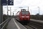 146 012 mit dem RE30 mit ziel Magdeburg Hbf bei der Einfahrt in den Bahnhof Zberitz am 19.3.21