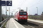 146 023 mit dem RE30 mit ziel Magdeburg Hbf bei der Einfahrt in den Bahnhof Zberitz am 19.3.21