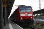 BR 146/746836/146-018-mit-dem-re30-mit 146 018 mit dem  RE30 mit ziel Uelzen im Bahnhof Stendal Hbf am 25.7.21