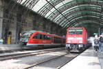 642 613/113 mit 642 XXX/XXX und 146 226 im Bahnhof Dresden Hbf am 6.6.22