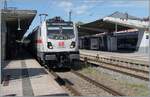 Die DB 147 593 erreicht mit dem IC 380 von Z�rich HB den Bahnhof von Singen. Ab Singen verkehrt der Zug als IC 380 resp. RE 50380 weiter nach Stuttgart und kann demnach auch mit Nahverkehrsfahrkarten genutzt werden. 

7. Juli 2026