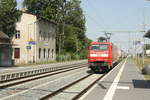 152 088 mit einen Gterzug bei der durchfahrt auf dem Gegengleis im Bahnhof Stumsdorf am 11.8.20