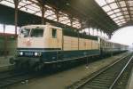 Scanbild von 181 223 in Strassbourg Gare Central mit RB nach OFfenburg am 23 Juli 1998.