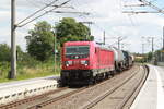 br-187/707938/187-130-mit-einem-gueterzug-bei 187 130 mit einem Güterzug bei der durchfahrt in Zöberitz am 22.7.20