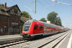 Mit Steuerwagen voraus steht 146 019 mit dem RE30 mit ziel Halle/Saale Hbf im Bahnhof Stumsdorf am 11.8.20