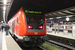 Der Steuerwagen von 182 023 als RE1 im Bahnhof Rostock Hbf am 14.12.20