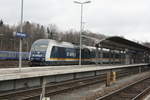 alex/733698/223-081-vom-alex-verlaesst-als 223 081 vom alex verlässt als RE mit ziel München Hbf den Bahnhof Marktredwitz am 23.3.21