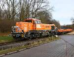 BBL 4185 151-2 bei der abfahrt mit einen leeren schotterzug vom bahnhof glinde,28.01.25