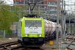 Umgeleiteter Gaskesselwagenzug mit CapTrain 186 152 treft am 14 April 2020 in Nijmegen ein.