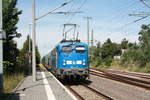 eisenbahn-bau--a-betriebsgesellschaft-pressnitztalbahn-press/709708/140-041-mit-einen-autotransportzug-bei 140 041 mit einen Autotransportzug bei der Durchfahrt in Niemberg am 30.7.20