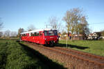 172 140 mit 172 141 von Bergen auf R�gen kommend mit ziel Lauterbach Mole bei der Vorbeifahrt an der Ortschaft Pastitz am 17.4.24