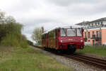 172 140 mit 172 141 verlassen den Bahnhof Lauterbach/R�gen in Richtung Lauterbach Mole am 19.4.24