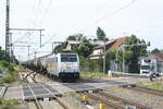 hsl-logistik-gmbh-2/743231/186-299-von-hsl-mit-einem 186 299 von HSL mit einem Kesselzug bei der Durchfahrt im Bahnhof Niemberg am 5.7.21