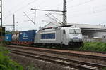 386 037-6 der HHLA / Metrans mit einen Gterzug abgebgelt in Delitzsch am 18.6.20
