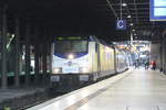 146 537 vom Metronon als RB41 mit ziel Bremen Hbf im Bahnhof Hamburg Hbf am 14.12.20