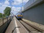 NOB DE 2700-05 mit einem Gterzug beim durchfahren des Bahnhofs Halle-Ammendprf am 13.5.15