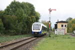 648 184/684 als RB77 mit ziel Bnde (Westf) bei der einfahrt in den Bahnhof Rinteln am 14.10.20
