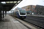 nordwestbahn-nwb/726086/et-440-211-als-rs1-mti ET 440 211 als RS1 mti ziel Nordenham bei der Einfahrt in den Bahnhof Bremen Hbf am 8.1.21