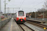 BB / ODEG 4746 552/052 verlsst am 28.12.19 den Bahnhof Bergen auf Rgen.