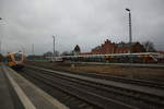 ODEG VT 646.040, ET 445.111 und HANS 640 XXX im Bahnhof Rathenow am 4.1.20