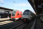 4746 805 der ODEG als RE10 mit Ziel Zssow bei der Ein- und Ausfahrt im Bahnhof Stralsund Hbf am 2.8.21