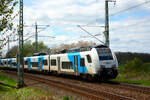 4746 305/805 der ODEG verl�sst als RE9 mit ziel Stralsund Hbf den Bahnhof Bergen auf R�gen am 20.4.24