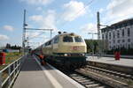 218 472 und 218 451 bei der Bereitstellung im Bahnhof Magdeburg Hbf am 2.6.22