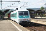 112 166 verlässt als RB25 mit Ziel Halle/Saale Hbf den Bahnhof Saalfeld (Saale) am 1.6.22
