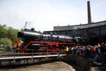 WFL/872305/3-2155-der-wfl-auf-der 3 2155 der WFL auf der Drehscheibe des Bw Dresden Altstadt beim Dresdener Dampfloktreffen am 13.4.24