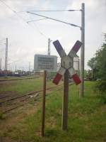 Bahnschilder/296598/andreaskreuz-und-verbotsschild-vor-dem-ehemaligen Andreaskreuz und Verbotsschild vor dem ehemaligen BW Nordhausen 04.08.2013