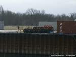 Achsen von Loks und Wagen im Saalehafen in Halle (Saale) am 4.1.15