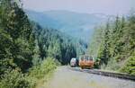Th�ringer Bergbahn an der Kreuzungsstelle zwischen Lichtenhain an der Bergbahn und Obstfelderschmiede am 11.8.1976