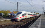 BR 406/680338/ice-406-051-durchfahrt-am-14 ICE 406 051 durchfahrt am 14 Novemver 2019 Emmerich, Amsterdam Centraal entgegen.