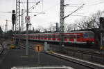 420 436/936 mit 420 XXX verlassen den Bahnhof Köln Messe/Deutz in Richtung Köln Hbf am 2.4.22