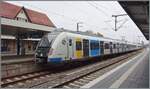 Der DB 430 555 und ein weiterer sind als S3 nach Backnag unterwegs und verlassen gerade den Bahnhof Stuttgart Vaihingen.
