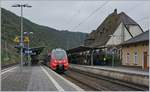 DB 442 204 nach Trier beim Halt in Cochem. (Moselstrecke)

2. Okt. 2017