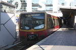 481 XXX als S7 mit ziel Ostbahnhof im Bahnhof Berlin Ostkreuz am 31.7.20