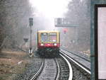 485 XXX als S85 mit ziel Grünau bei der einfahrt in den Bahnhof Berlin Frankfurter Allee am 22.3.18